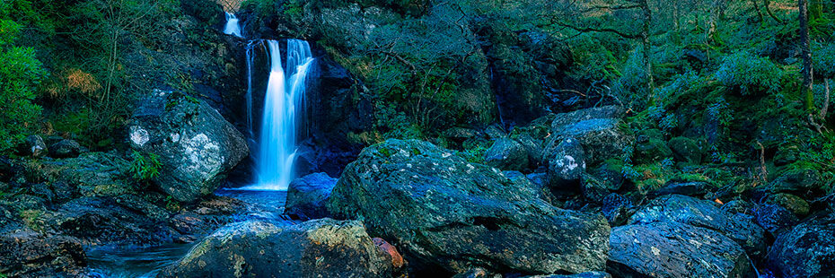 inversnaid-waterfall-with-rocks-and-trees