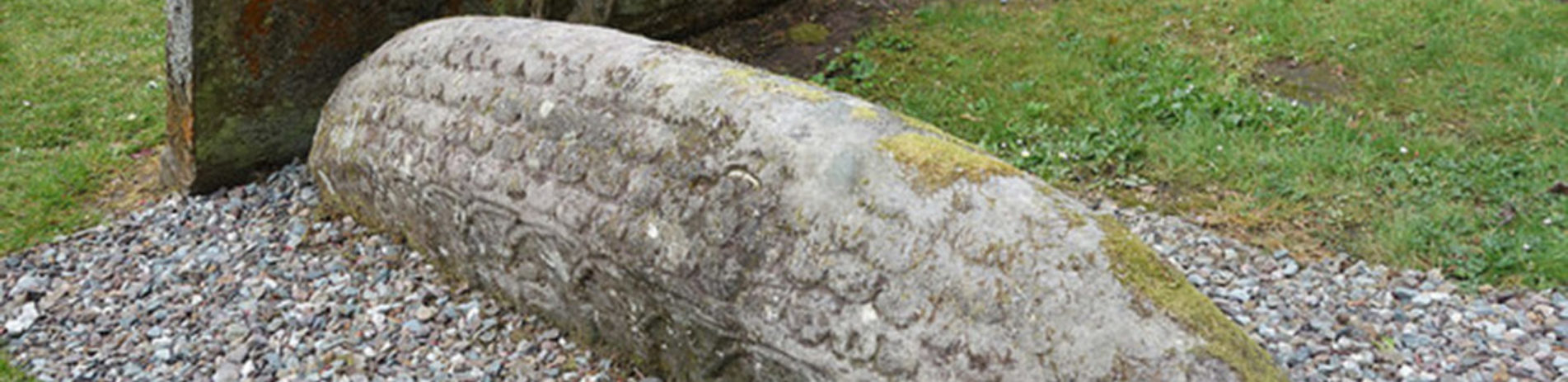 viking-hogback-stone-with-scale-like-incisions-in-luss-churchyard