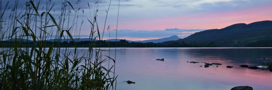 sunset-mountains-and loch