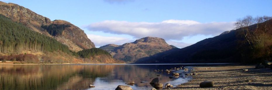 loch-forest-mountains-and-blue-sky