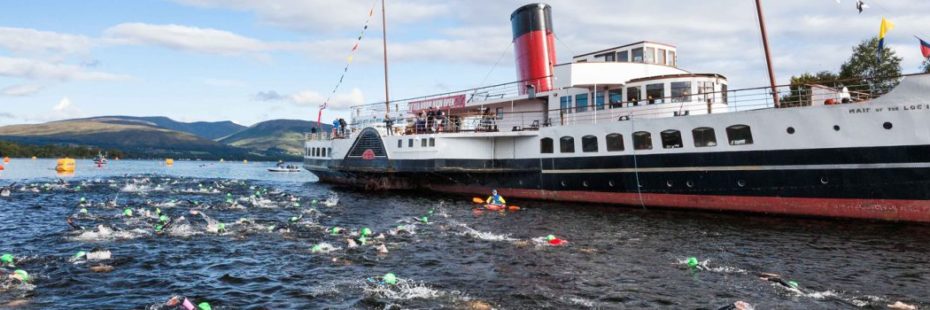 swimmers-racing-past-maid-in-the-loch