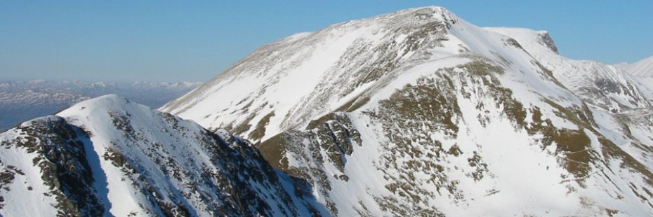 ben-ime-and-ben-narnaim-summits-in-the-snow