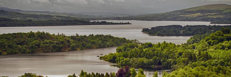 lush-landscape-of-loch-lomond-forested-islands-close-to-each-other