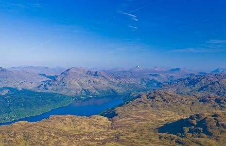 panorama-of-mountains-and-loch-lomond-on-a-sunny-day-seen-from-ben-lomond