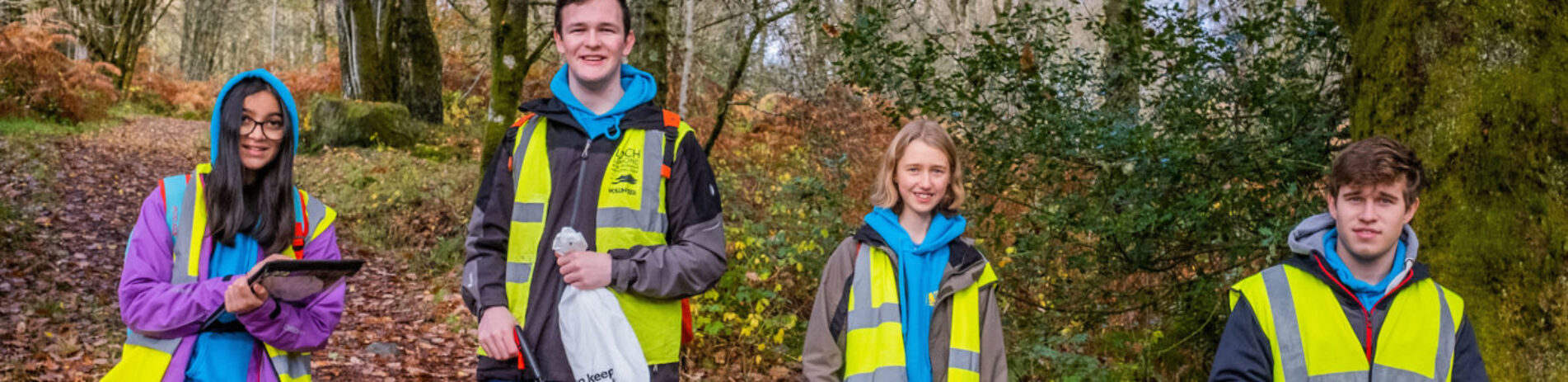 youth-committee-members-litter-picking-in-autumn